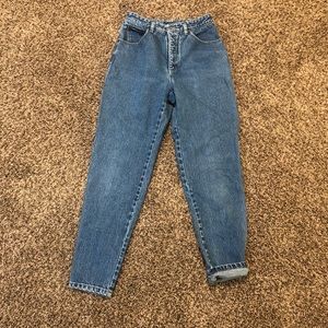 Vintage lizwear by Liz Claiborne mom jeans sz 2/4